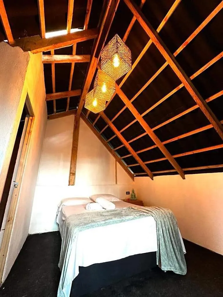 Encanto Verde Cabana Sencilla Marinilla